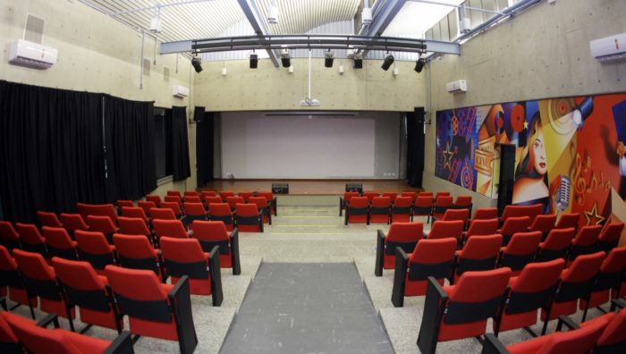 Cineteatro Wilma Bentivegna terá 18 sessões em abril