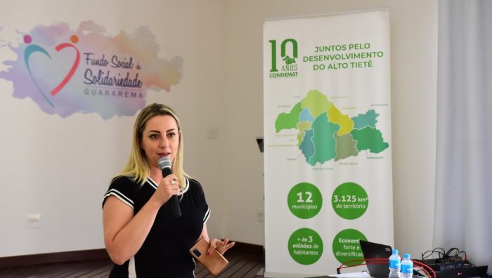 Larissa Ashiuchi se reúne com primeira-dama do Estado