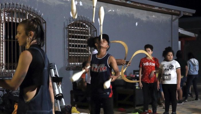 Edição especial do ‘Circo no Casarão’ reúne 50 pessoas