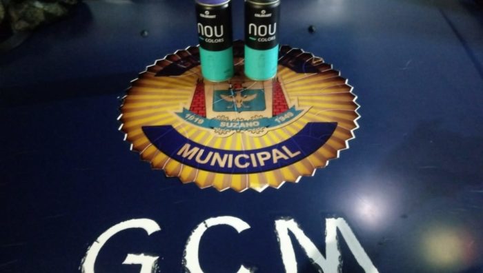 GCM flagra depredação de fachada de comércio no centro de Suzano