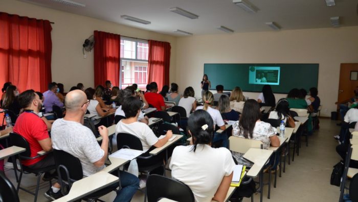 Saúde promove seminário sobre cuidados com idosos