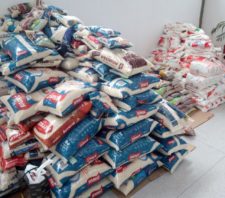 Fundo Social recebe 9 toneladas de alimentos da Igreja Cristã Mundial
