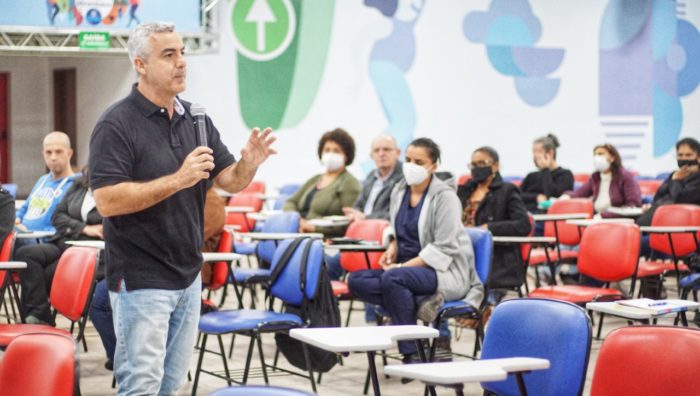 Encontro sobre prevenção ao suicídio recebe major dos bombeiros