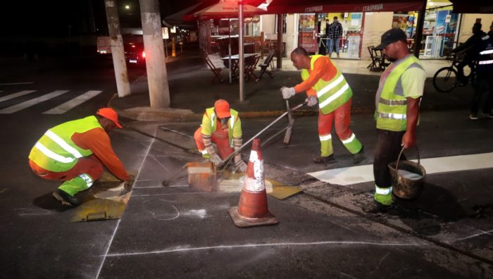 Avenida Brasília recebe sinalização de trânsito