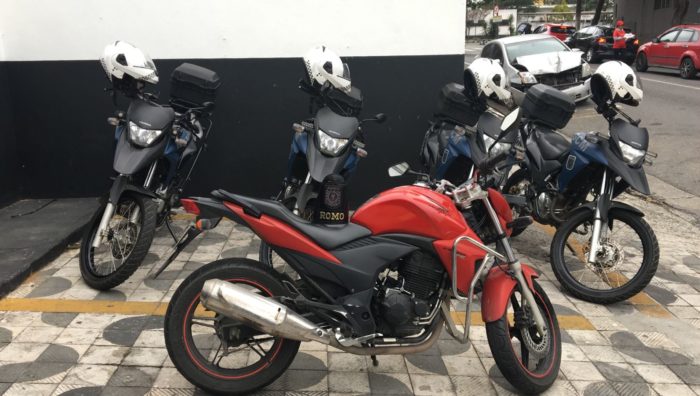 Equipes da Romo localizam moto e celular roubados