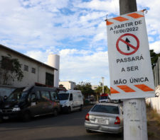 Rua Gato Cinzento passa a ter trecho em mão única de direção