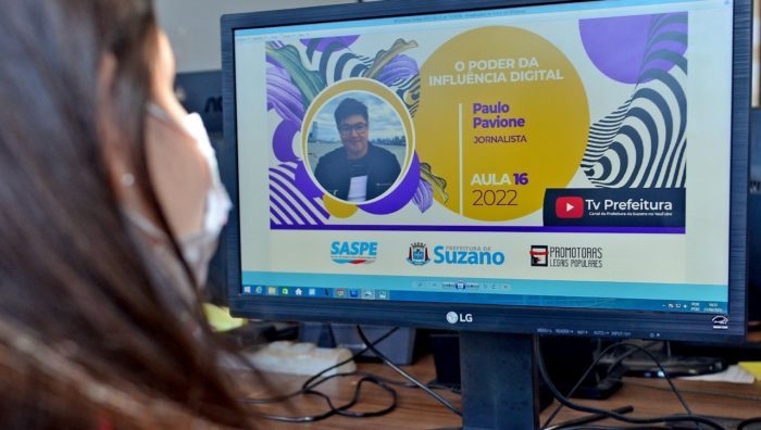 Promotoras Legais debatem sobre redes sociais e a influência digital
