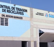 Prefeito e secretário de Justiça oficializam entrega da nova Central de Triagem