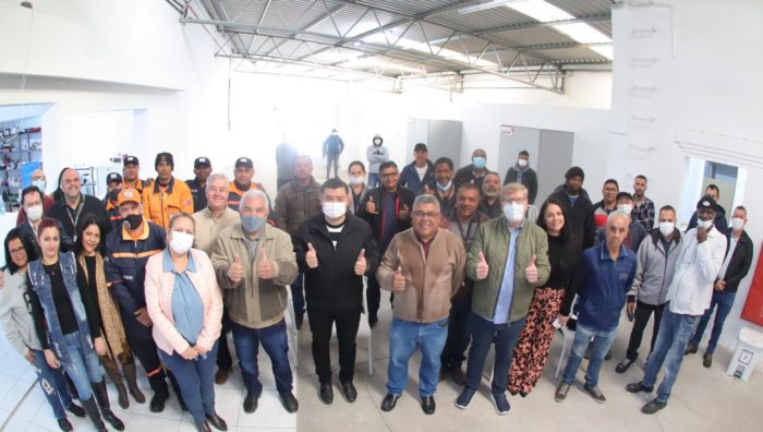 Servidores da manutenção e da Defesa Civil são homenageados pela Assistência Social