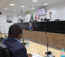 Secretaria de Educação apresenta balanço de ações à Câmara de Suzano