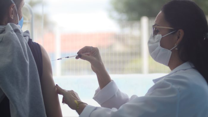 Suzano oferta 4ª dose a profissionais da Saúde e pessoas acima de 50 anos