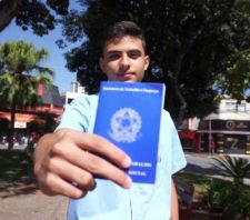 ‘Suzano Mais Emprego’ recebe currículos de jovens de 18 a 22 anos