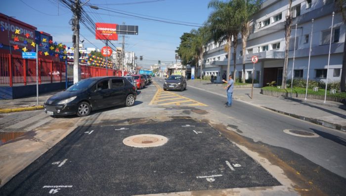 Trânsito em trecho interditado da avenida Armando de Salles é liberado