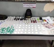 Romo e Canil localizam drogas após denúncia de moradores