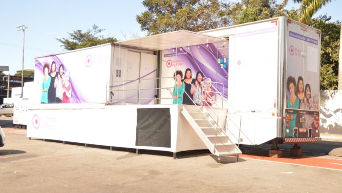 Carreta da Mamografia é instalada em Suzano