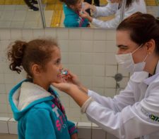Odontologia de Suzano avalia mais de 2,4 mil alunos em um mês