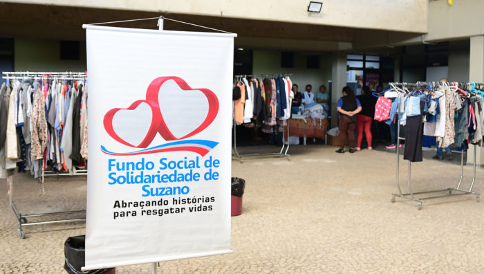 Bazares Solidários distribuem mais de 3,7 mil peças de roupa nesta semana