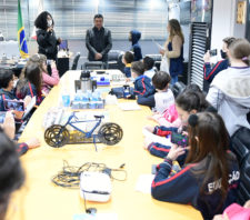 Alunos da Vila Sol Nascente fazem visita ao prefeito