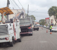 Rua Expedicionário Abílio Fernandes vai ganhar nova camada de asfalto