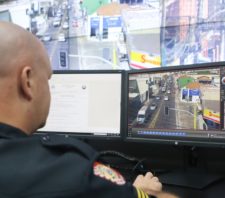 Câmera da CSI flagra furto de fios e suspeitos são detidos pela GCM
