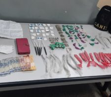 Canil apreende drogas e dinheiro no Jardim Dona Benta e Jardim Margareth