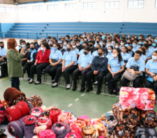 Fundo Social realiza a entrega de 257 mantas a jovens da Guarda Mirim 