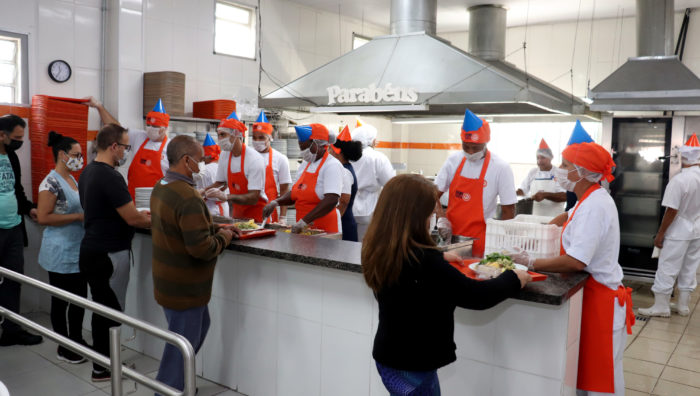 Restaurante Bom Prato de Suzano celebra dez anos
