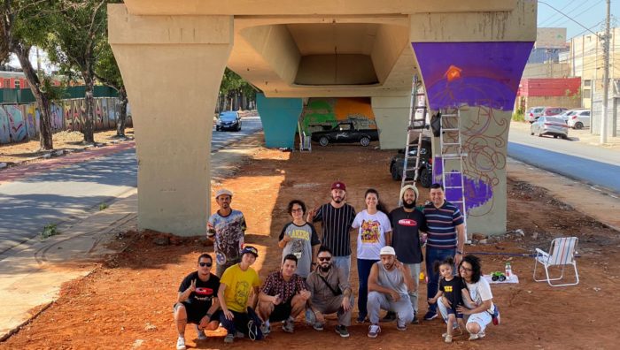Prefeito acompanha pintura de murais no viaduto Ryu Mizuno