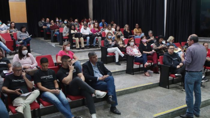 Educação faz workshop sobre o Programa Dinheiro Direto nas Escolas Municipais