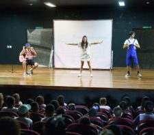Suzano recebe peça infantil sobre conscientização ambiental