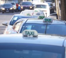 Suzano faz cadastro de 177 taxistas para recebimento de auxílio federal
