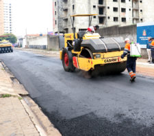 Rua Júlio Alberto Mathey conta com novo asfalto