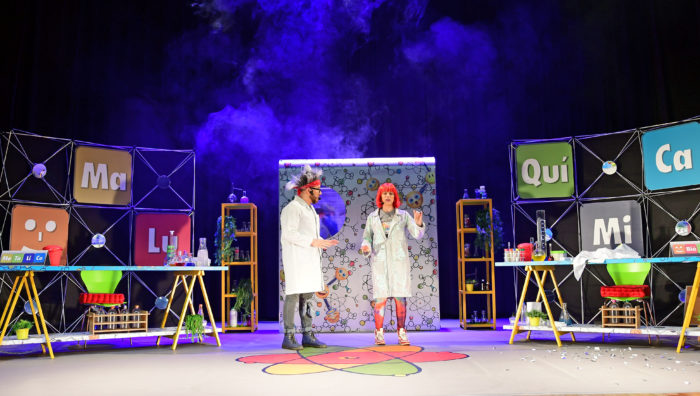 Alunos da rede municipal assistem ao espetáculo ‘Maluquímica!’
