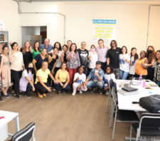 Prefeito e secretário estadual de Educação visitam escola Professor Raul Brasil