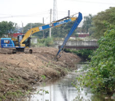 Prefeitura de Suzano retira mais de 870 toneladas de resíduos de bueiros, rios e valas