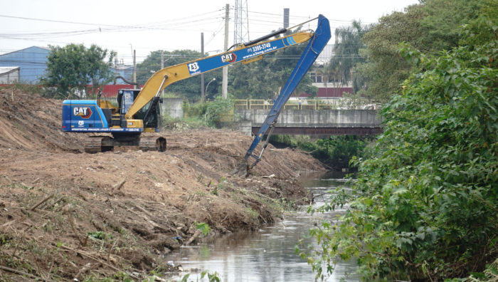 Prefeitura de Suzano retira mais de 870 toneladas de resíduos de bueiros, rios e valas