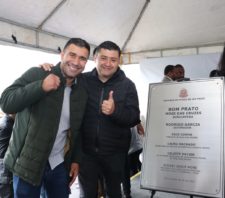 Prefeito prestigia inauguração de novo restaurante Bom Prato na região