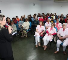Exposição sobre ‘Outubro Rosa’ ocorre em Suzano