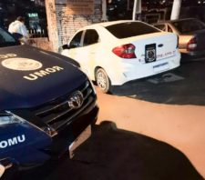 GCM dispersa baile funk, apreende moto e localiza carro roubado
