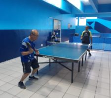 Secretaria de Esportes oferece novas aulas de tênis de mesa no Portelão