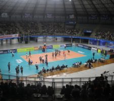 Fundo Social troca ingressos para jogo da Superliga nesta quinta-feira