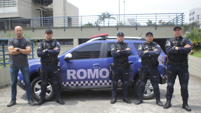 Romo recebe novo veículo para ações de patrulhamento