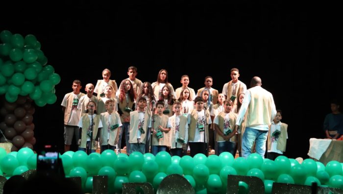 Parceria garante acolhimento de pessoas com deficiência e formação para jovens e adultos