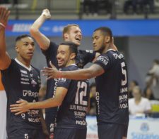 Suzano volta a sediar partida de um time de vôlei da cidade na Superliga após 14 anos