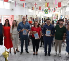 Prefeito participa de encerramento de projeto na escola Marques Figueira