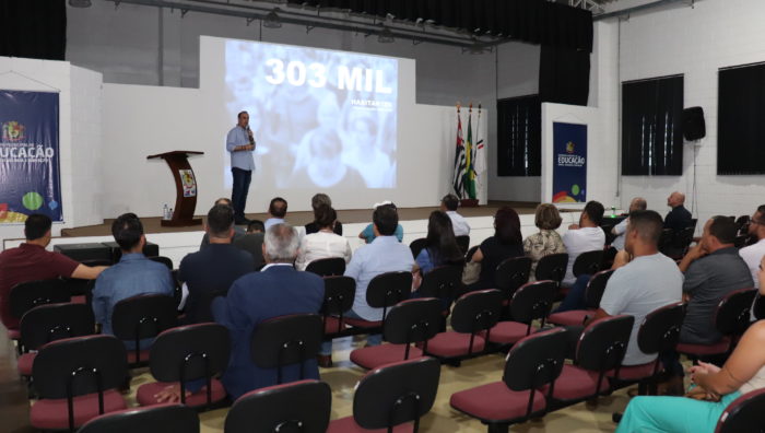 Secretário de Planejamento aborda Plano Diretor durante palestra em Itaquaquecetuba