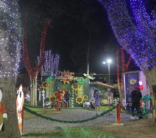 Suzano promove o acender das luzes de Natal na Praça João Pessoa