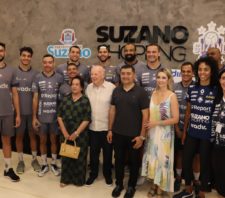 Prefeito participa de anúncio de nova rede de restaurantes no Suzano Shopping