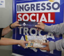 Fundo Social realiza nova troca de ingressos para jogo do Suzano Vôlei