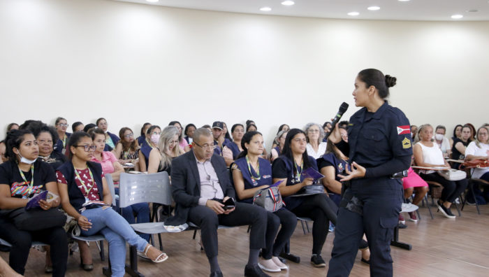 Patrulha Maria da Penha capacita agentes de saúde de Ferraz de Vasconcelos